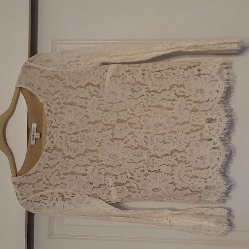 Rose & Olive Cream Lace Long-Sleeve Blouse